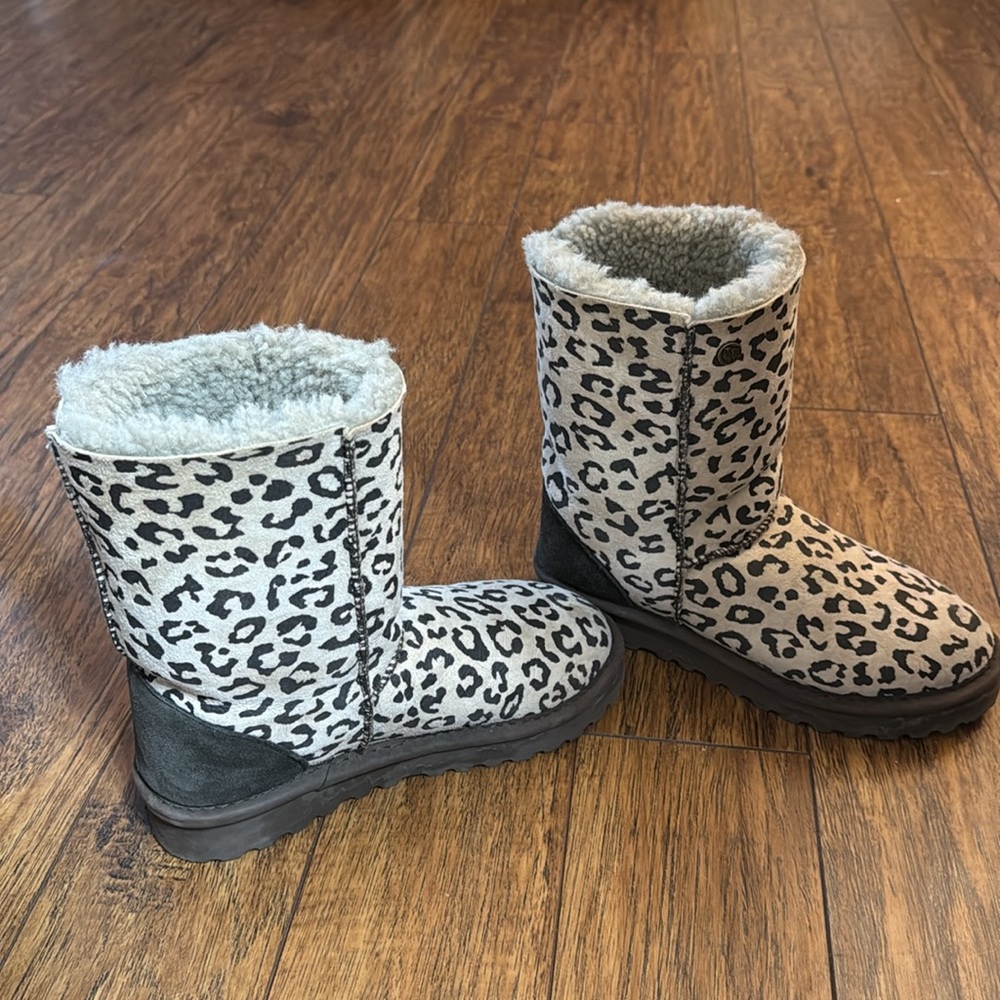 Celtic and Co womens sheepskin boots Leopard Print - Picture 4 of 7